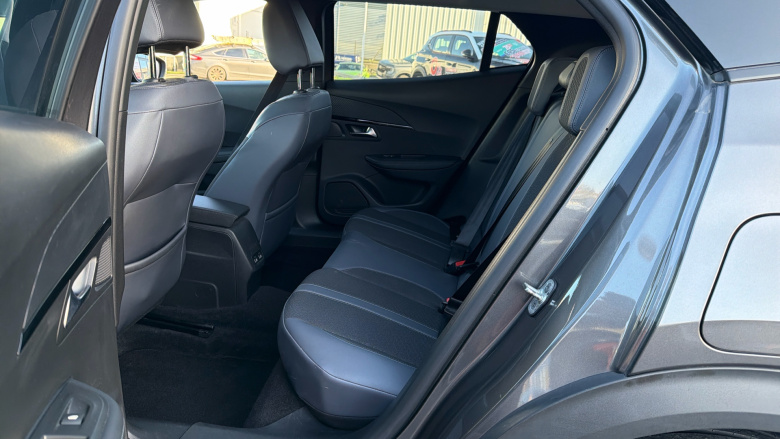 Peugeot 2008 1.2 PureTech Allure Premium 5dr Petrol Estate